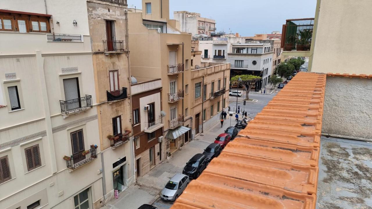 Appartamento Le Tre Rose Trapani Exterior foto